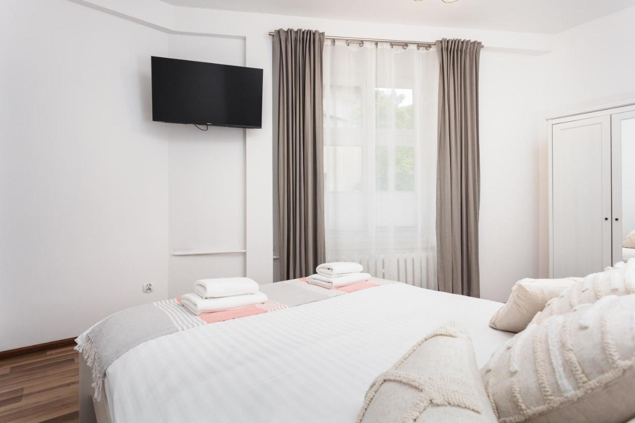 City Of The Kings-Camomile Apartment Краков Экстерьер фото